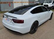 Audi A5 4