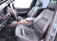 BMW X5 8