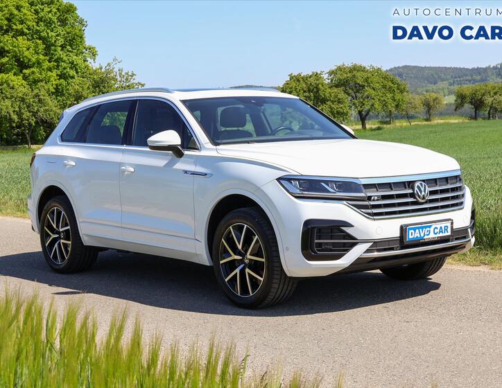Volkswagen Touareg 1