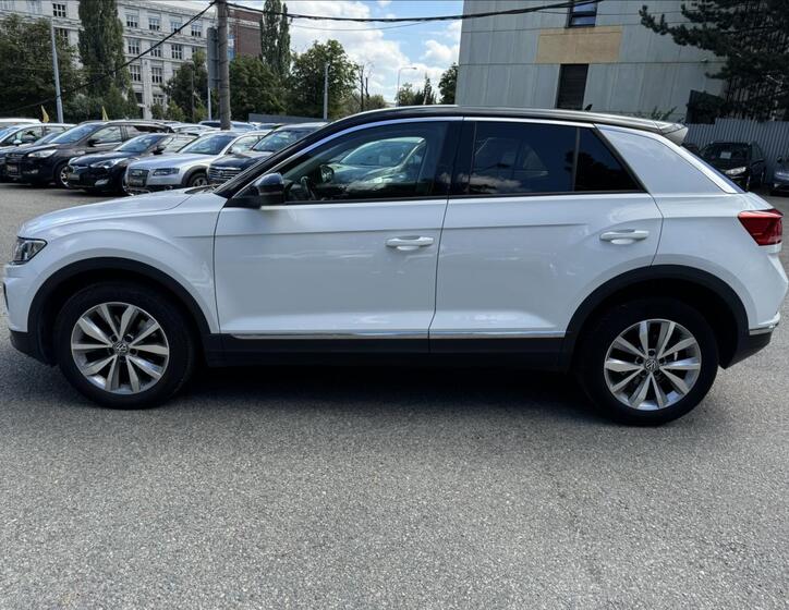 Volkswagen T-Roc 5