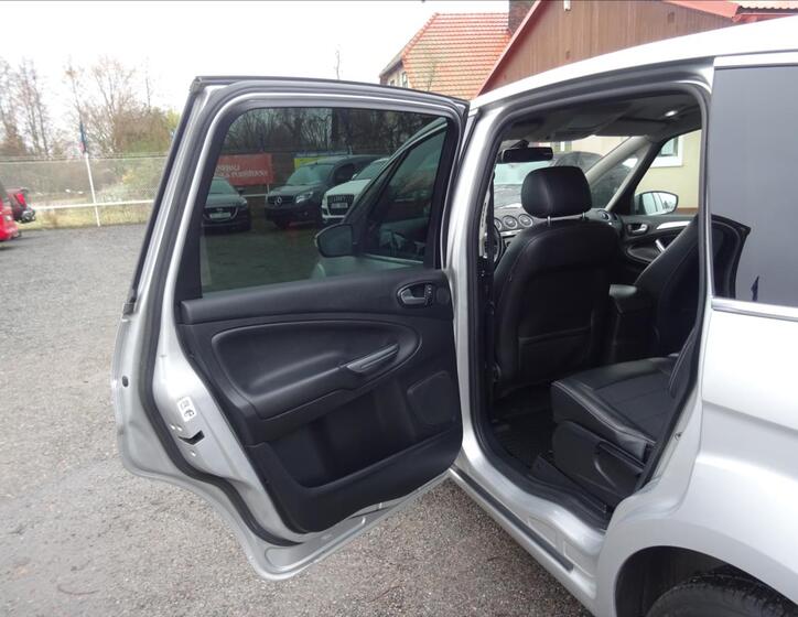 Ford S-MAX 19