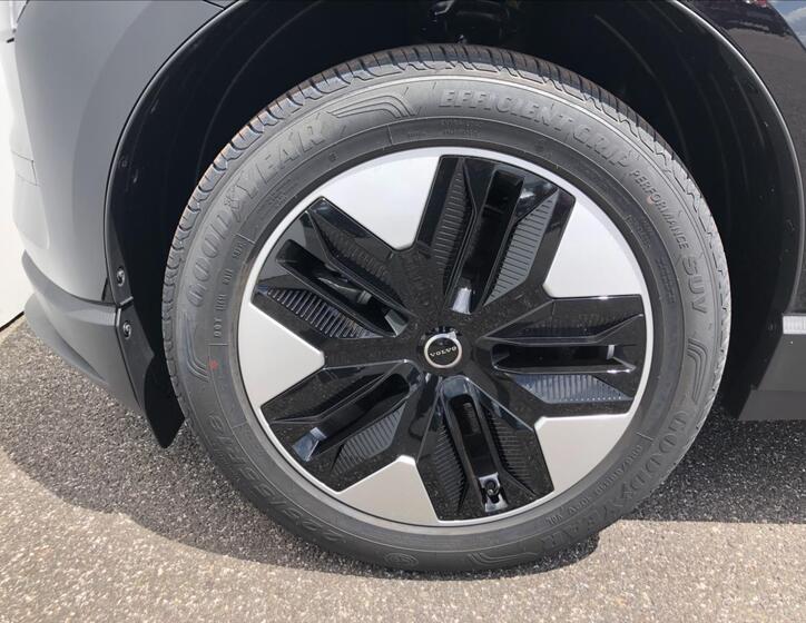 Volvo EX30 20