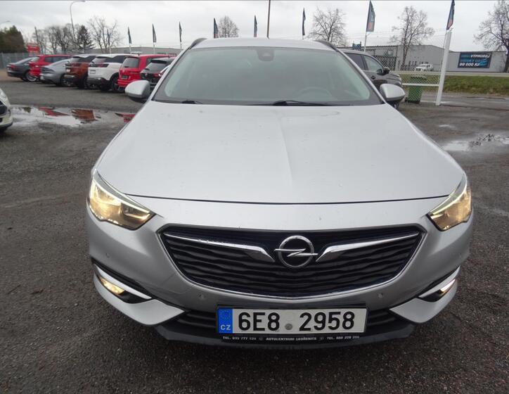 Opel Insignia 4