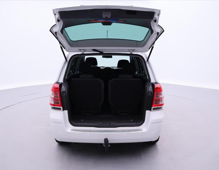 Opel Zafira 9