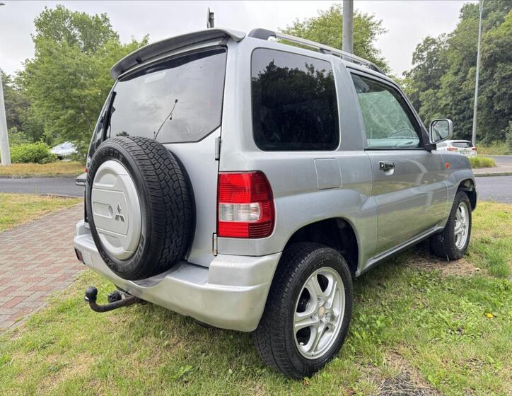 Mitsubishi Pajero Pinin 7