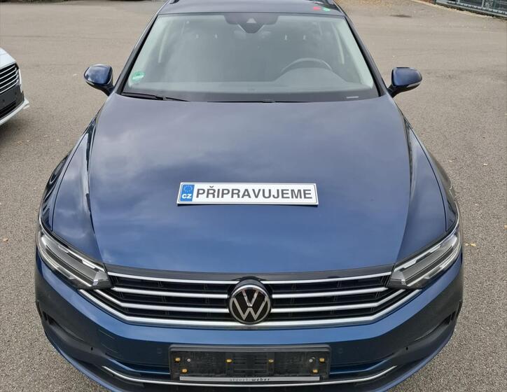 Volkswagen Passat 1