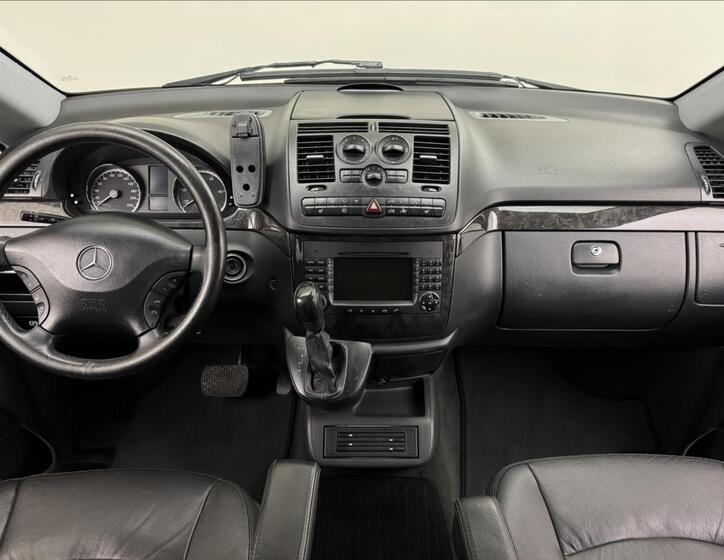 Mercedes-Benz Viano 7