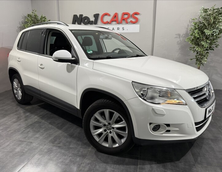 Volkswagen Tiguan 1