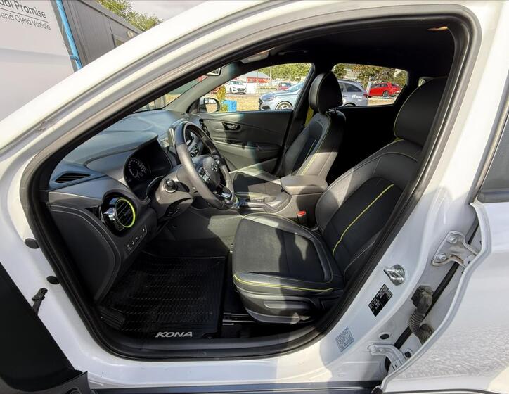 Hyundai Kona 7