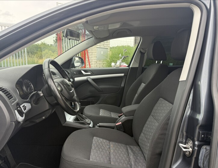 Škoda Octavia 9