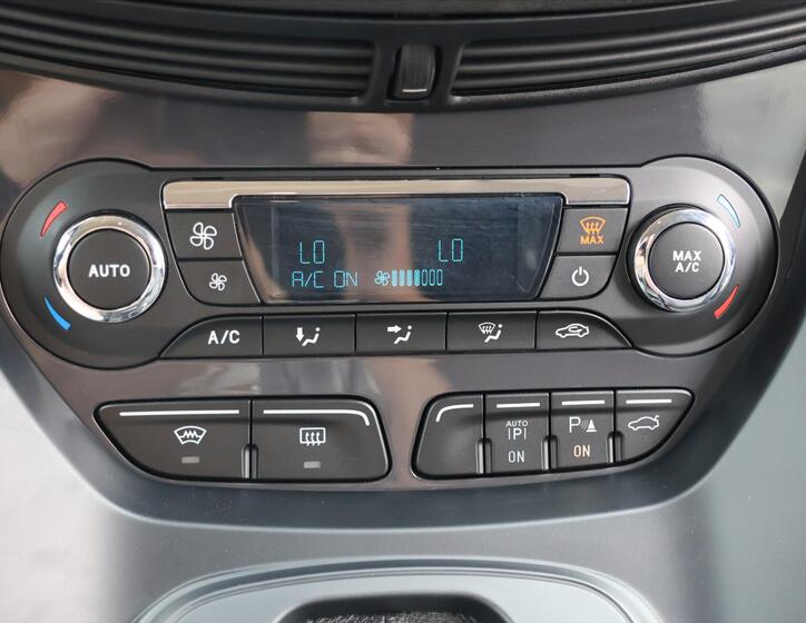 Ford Kuga 27