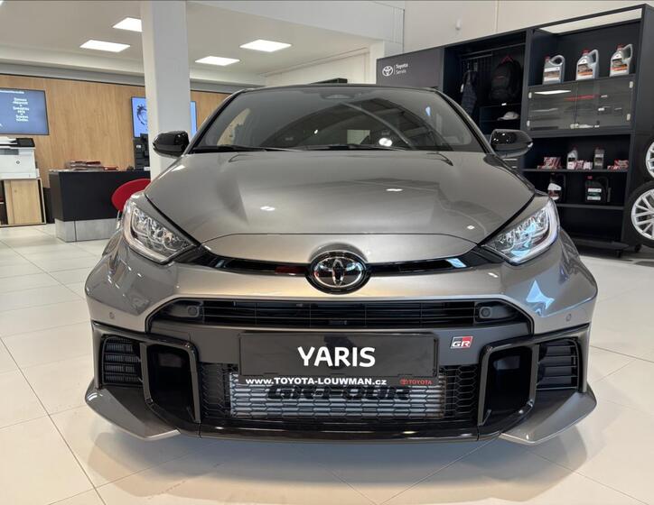 Toyota Yaris 2
