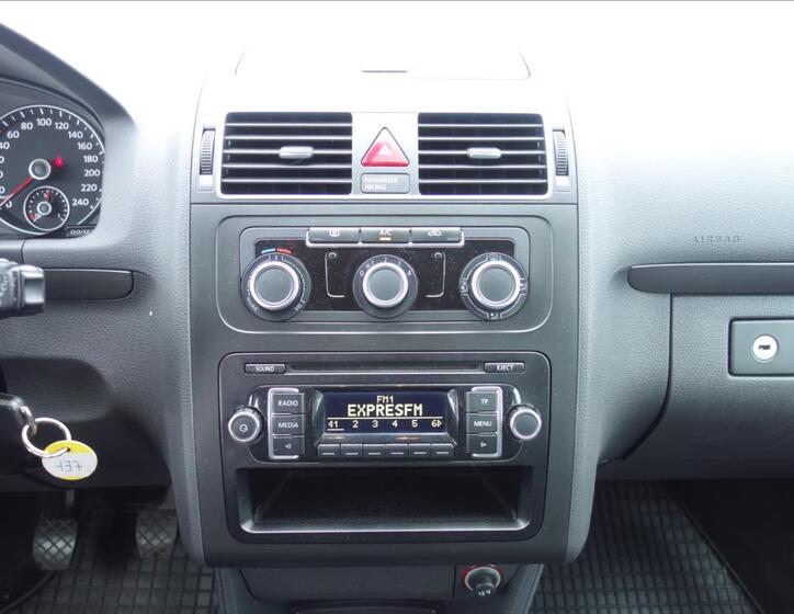 Volkswagen Touran 20
