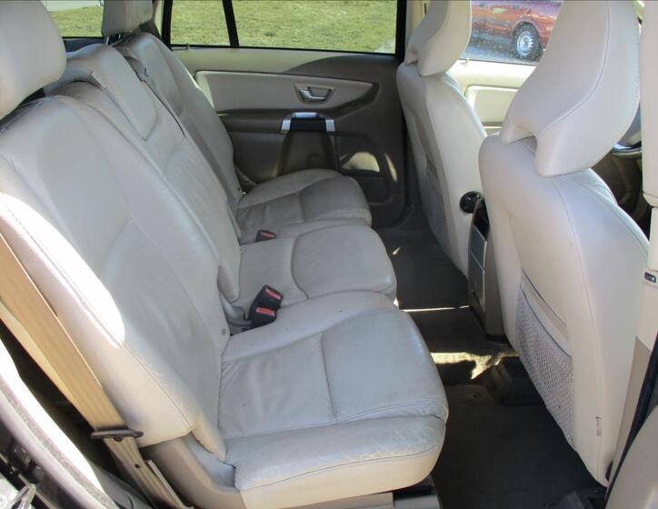 Volvo XC90 12