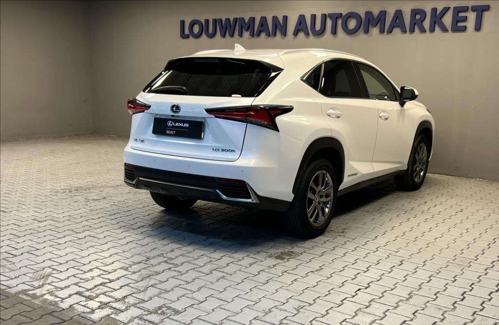 Lexus NX 300h