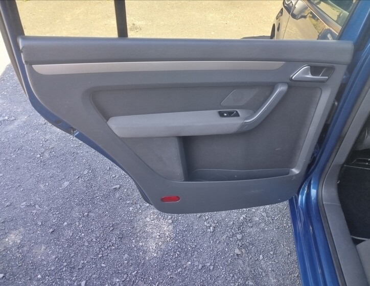 Volkswagen Touran 24