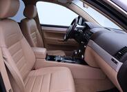 Volkswagen Touareg 13