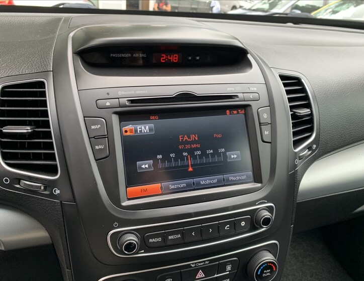 KIA Sorento 12