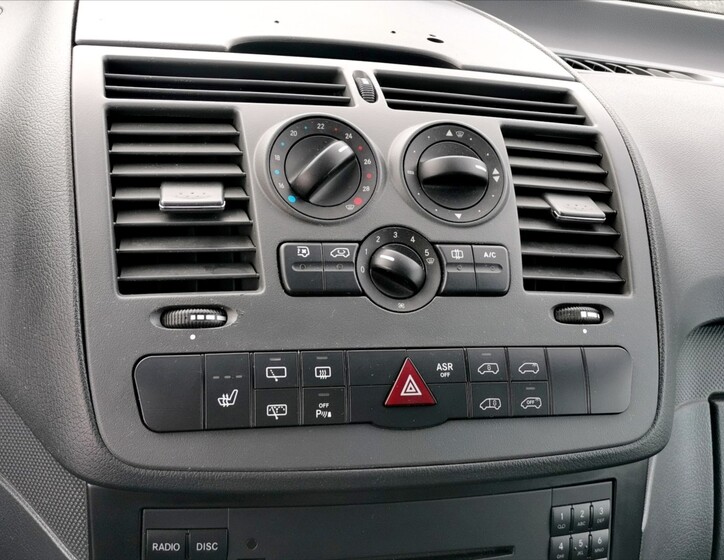 Mercedes-Benz Vito 10