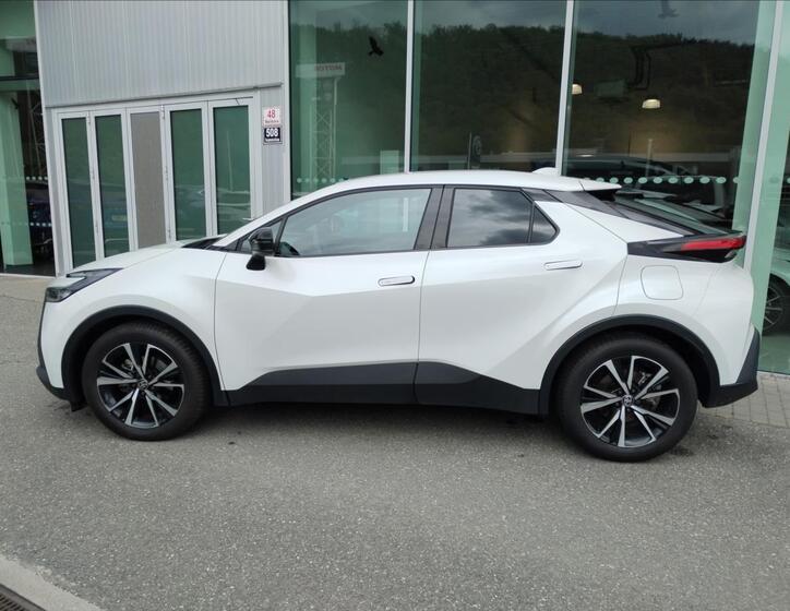 Toyota C-HR 3