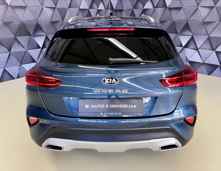 KIA XCeed 6