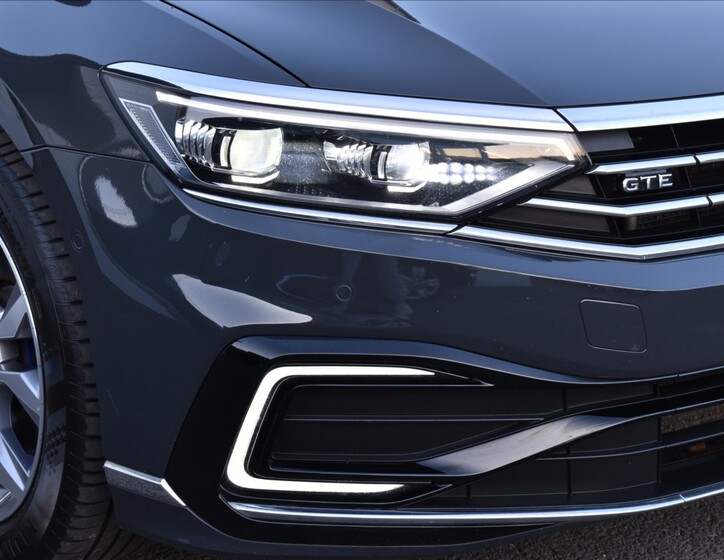 Volkswagen Passat 4