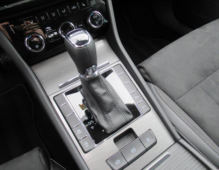 Škoda Superb 17