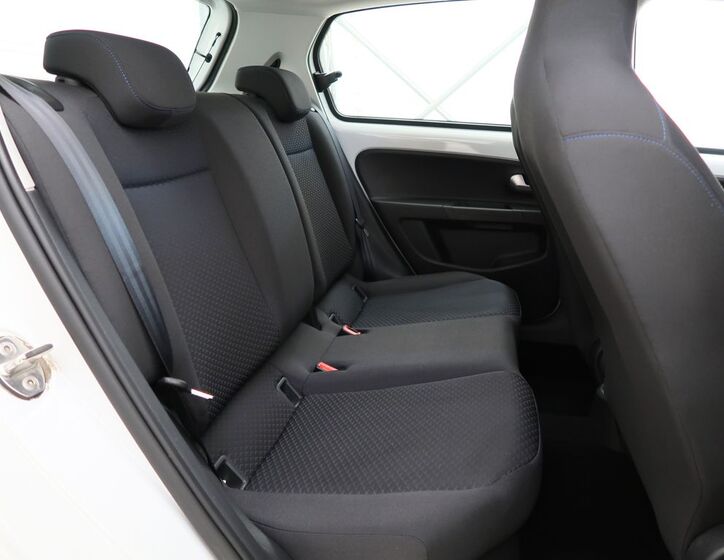 Volkswagen up! 24