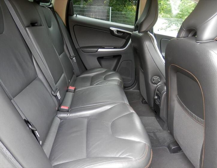 Volvo XC60 14