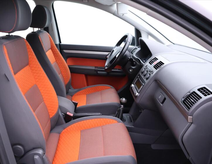 Volkswagen Touran 14