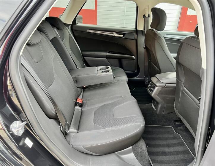 Ford Mondeo 16
