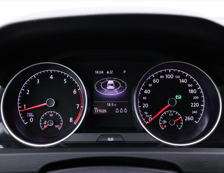 Volkswagen Golf 17