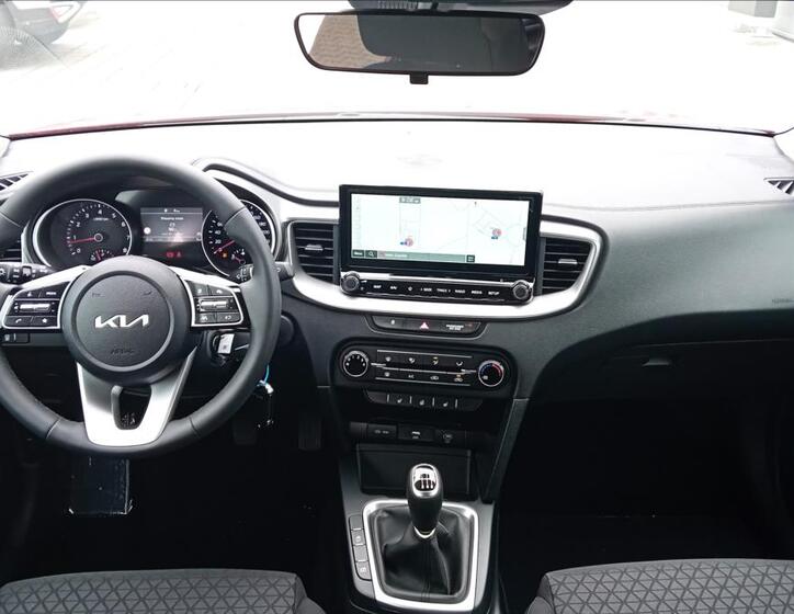 KIA Ceed 8