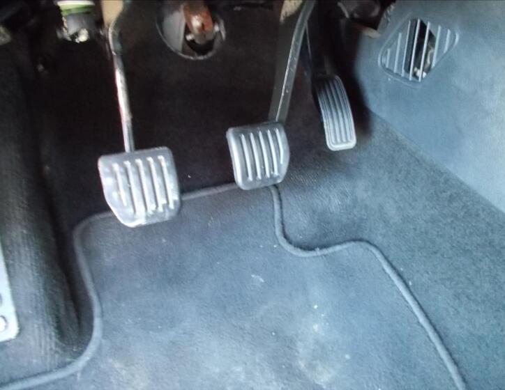Ford Galaxy 24