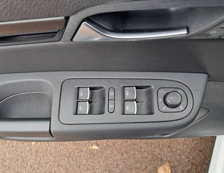 Volkswagen Sharan 16