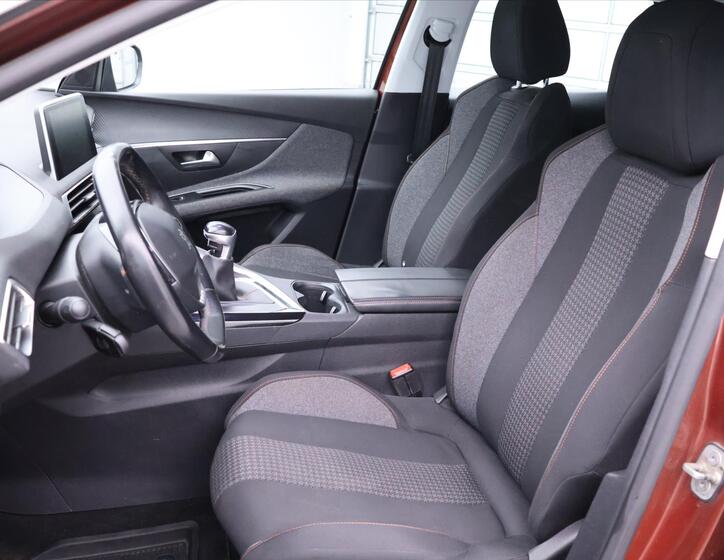 Peugeot 3008 12