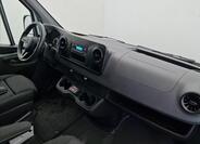 Mercedes-Benz Sprinter 13