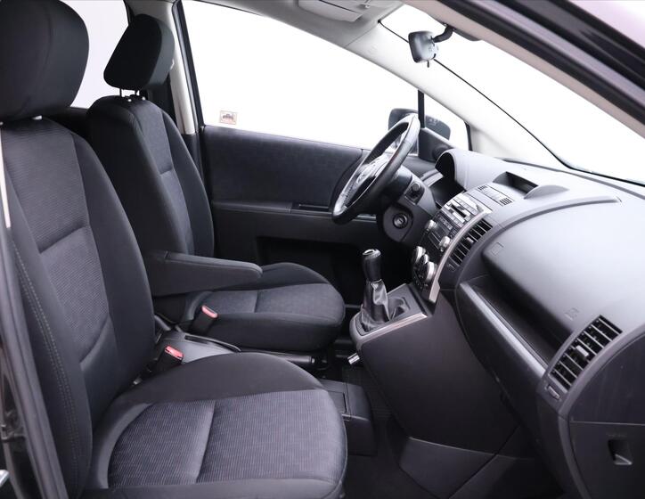 Mazda 5 12