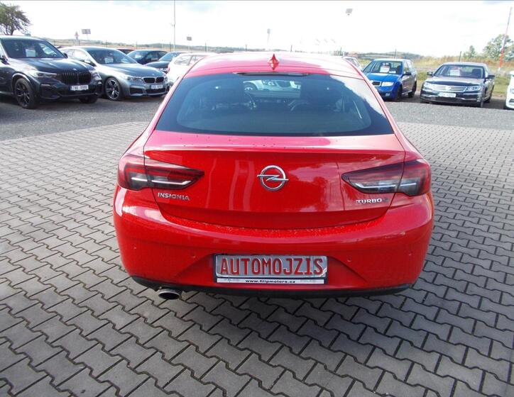 Opel Insignia 10