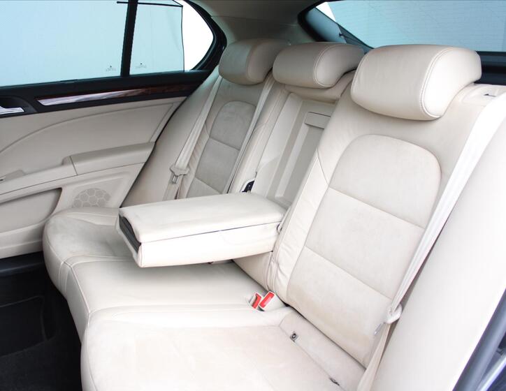 Škoda Superb 11