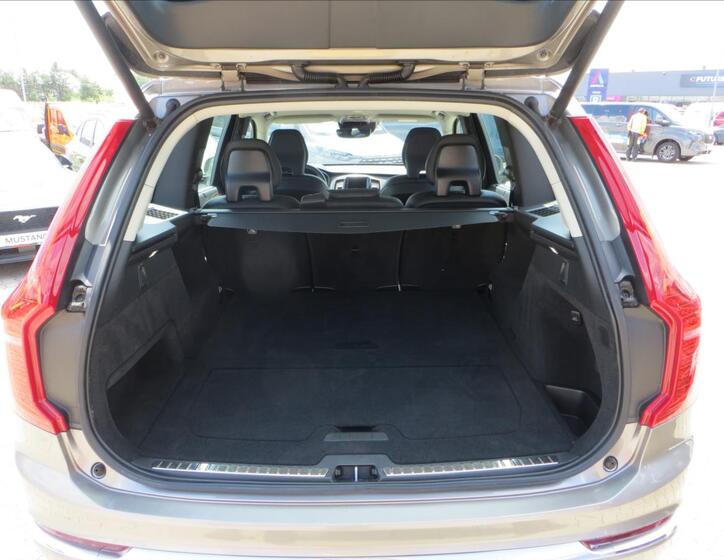 Volvo XC90 5