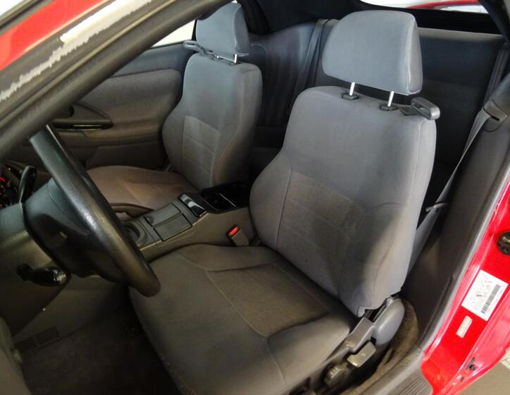 Mitsubishi Eclipse 8