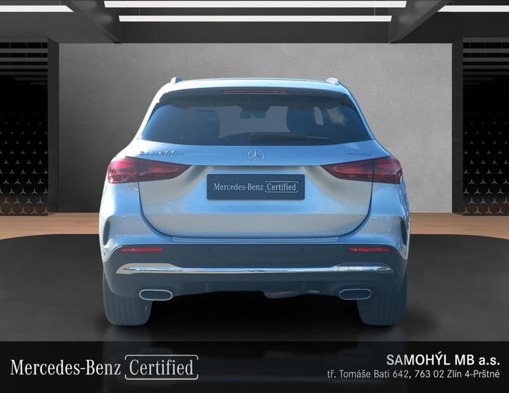 Mercedes-Benz GLA 4