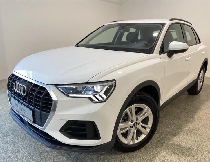 Audi Q3 1