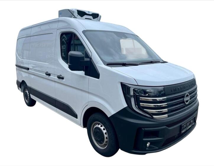 Nissan Interstar 7