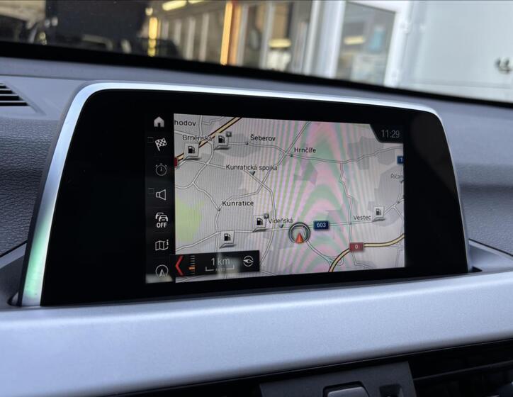BMW X1 30