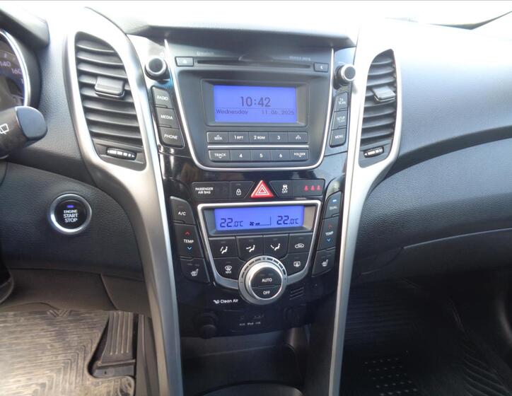 Hyundai i30 12