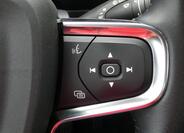 Volvo XC40 12