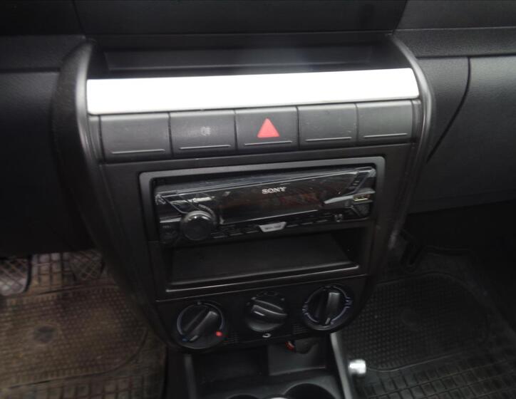 Volkswagen Fox 13