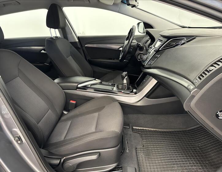 Hyundai i40 21